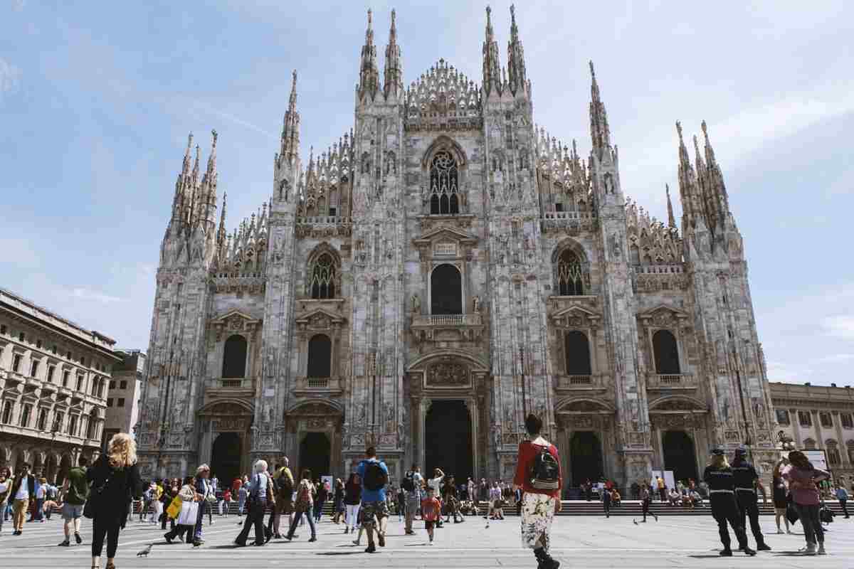 duomo oltre Milano